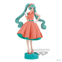 Load image into Gallery viewer, Vocaloid World Journey Vol.1 Hatsune Miku Figure