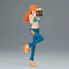 Cargar imagen en el visor de la galería, One Piece It's a Banquet!! Nami Non-Scale Figure - ShopAnimeStyle