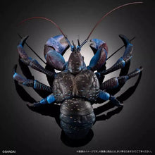 Cargar imagen en el visor de la galería, The Diversity of Life on Earth Coconut Crab Exclusive Figure - ShopAnimeStyle
