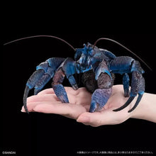 Cargar imagen en el visor de la galería, The Diversity of Life on Earth Coconut Crab Exclusive Figure - ShopAnimeStyle