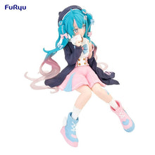 Load image into Gallery viewer, Vocaloid Hatsune Miku (Love Sailor) Noodle Stopper Figure - ShopAnimeStyle