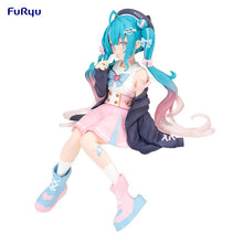 Load image into Gallery viewer, Vocaloid Hatsune Miku (Love Sailor) Noodle Stopper Figure - ShopAnimeStyle