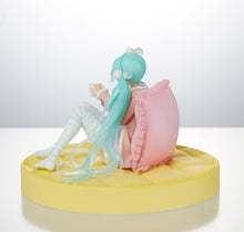 Cargar imagen en el visor de la galería, Vocaloid Hatsune Miku (Original Casual Wear Ver.) Figure
