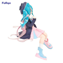 Cargar imagen en el visor de la galería, Vocaloid Hatsune Miku (Love Sailor) Noodle Stopper Figure - ShopAnimeStyle
